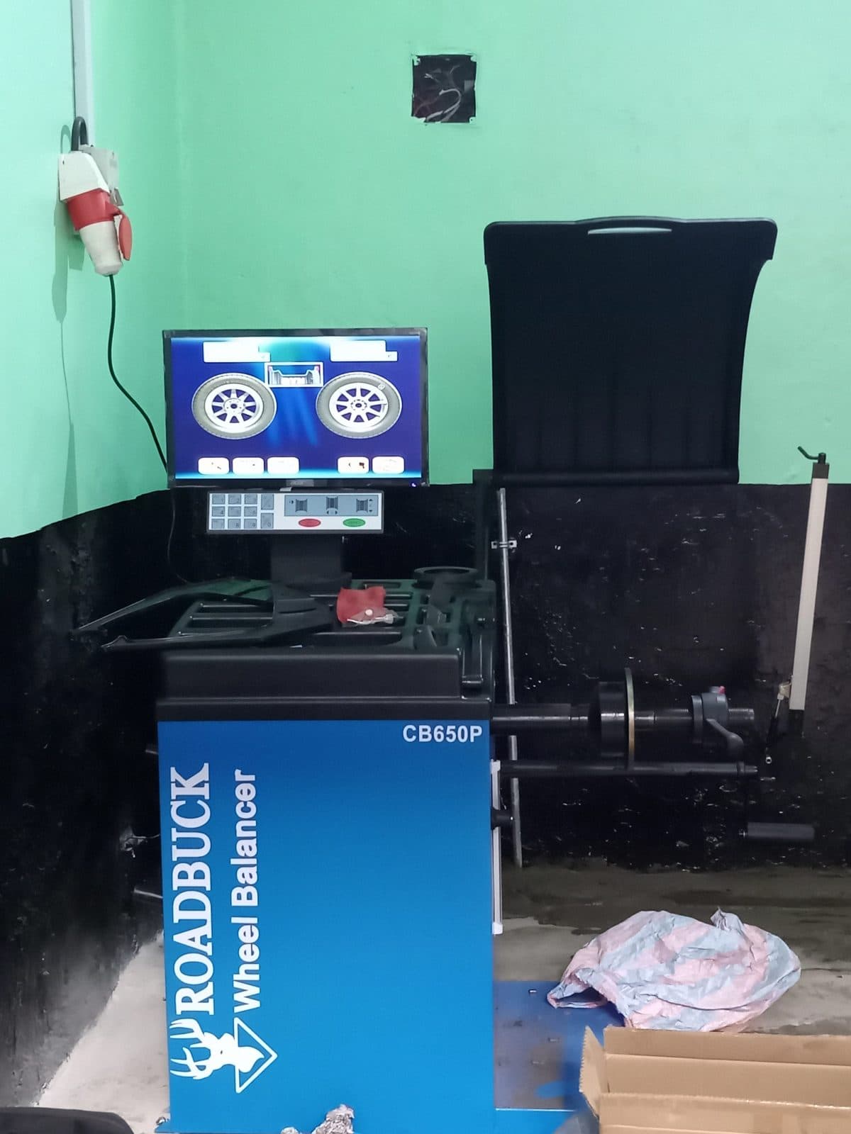 CB650P Diagnostic Wheel Balancer